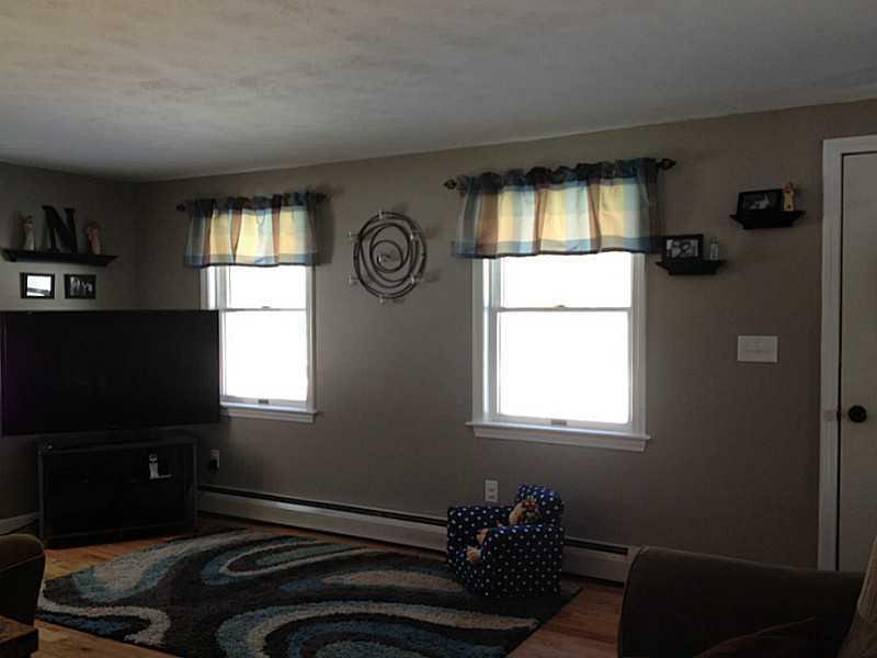 274 Old Portland Road Waterboro, ME 04061 - Photo 9 of 14 Living Room.