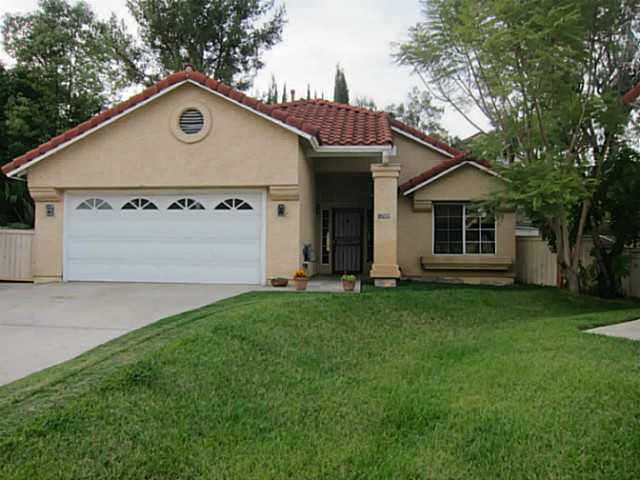 1709 Crystal Ridge Way Vista, CA 92081 - Photo 2 of 22 Gallery Image 2