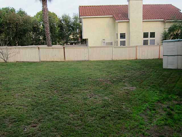 1709 Crystal Ridge Way Vista, CA 92081 - Photo 6 of 22 Gallery Image 6
