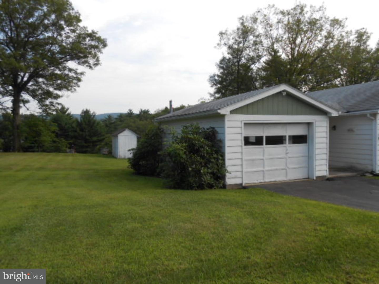 10 Moonshine Road Pine Grove, PA 17963 - Photo 4 of 10 Garage