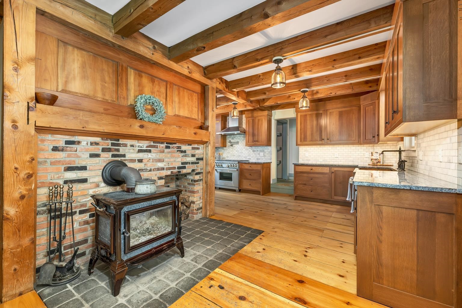 261 Pine Hill Road Wolfeboro, NH 03894 - Photo 3 of 40 Gallery Image 3