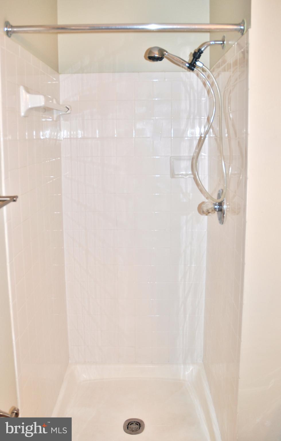 11909 Rumsfeld Terrace Silver Spring, MD 20904 - Photo 14 of 127 Bath (Master)