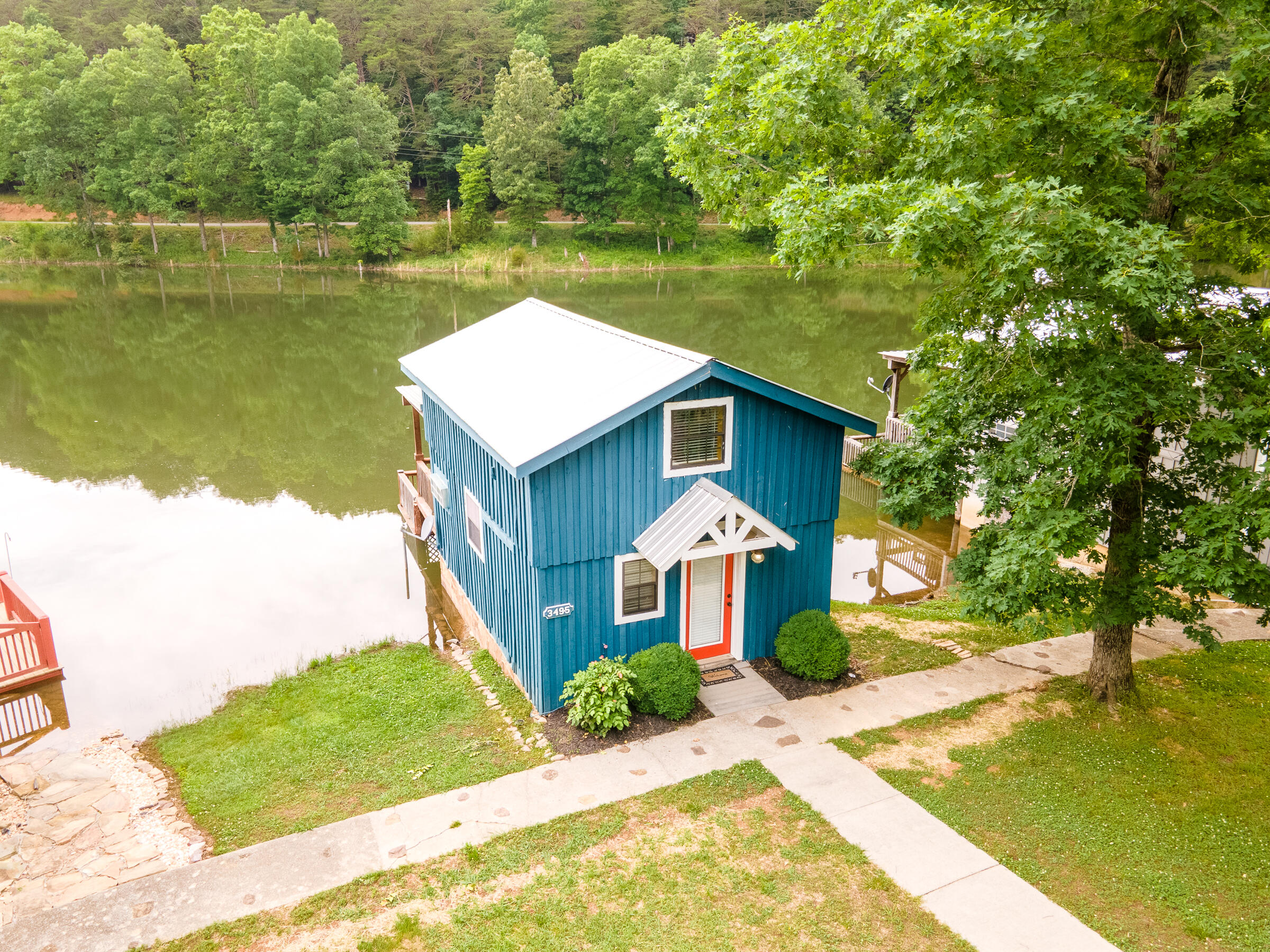 349 Lakeview Drive Rising Fawn, GA 30738 - Photo 4 of 40 TrentonLakeHome-43