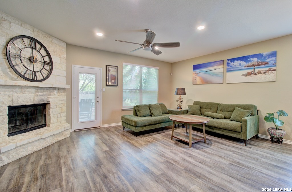 11211 Hill Top Loop Helotes, TX 78023 - Photo 10 of 33