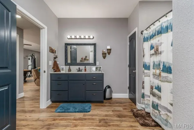 $899,900 | 25243 Highway 32, Lebanon, MO 65536