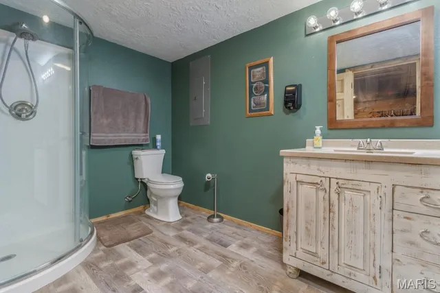 $899,900 | 25243 Highway 32, Lebanon, MO 65536