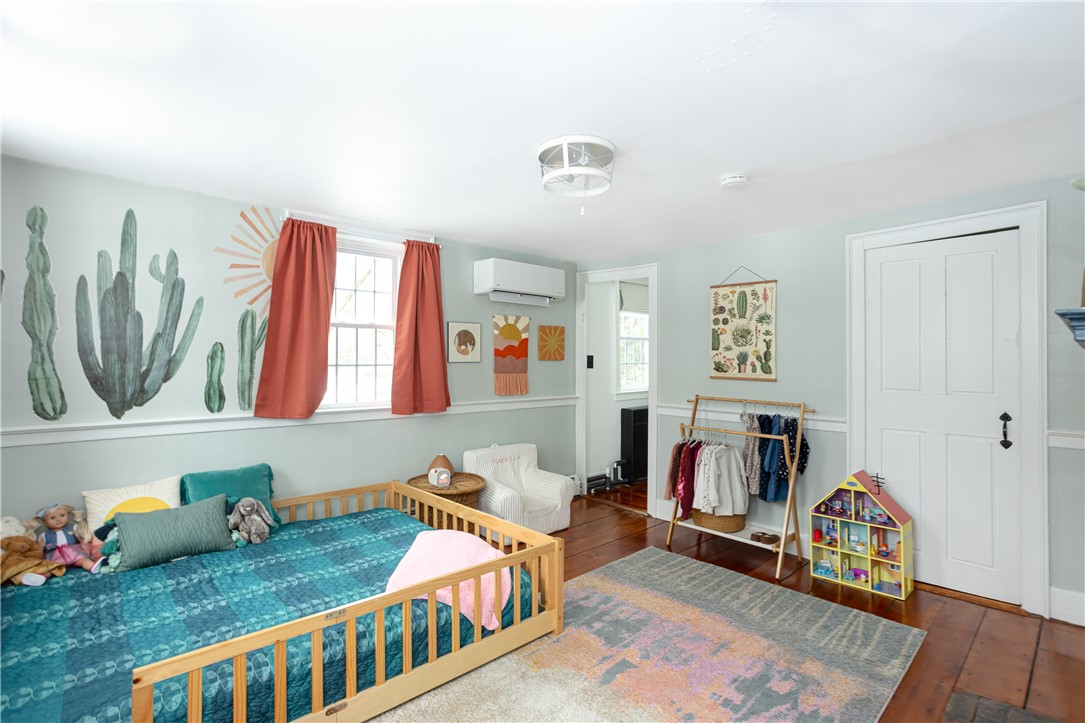 417 Middle Road Portsmouth, RI 02871 - Photo 29 of 32 Gallery Image 29