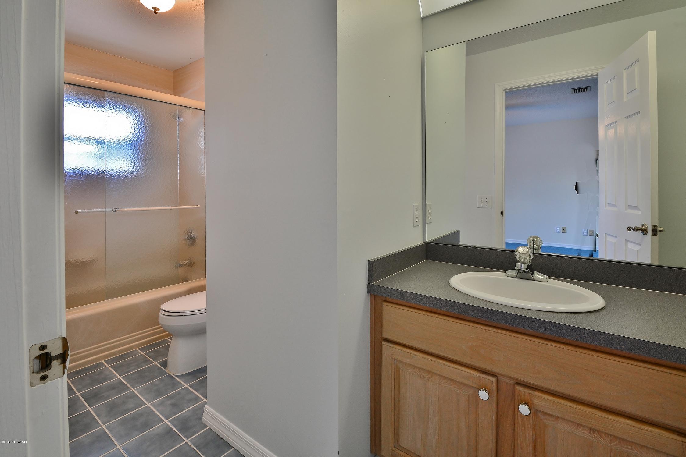 2244 Hontoon Road DeLand, FL 32720 - Photo 26 of 39 Guest_Bath_1
