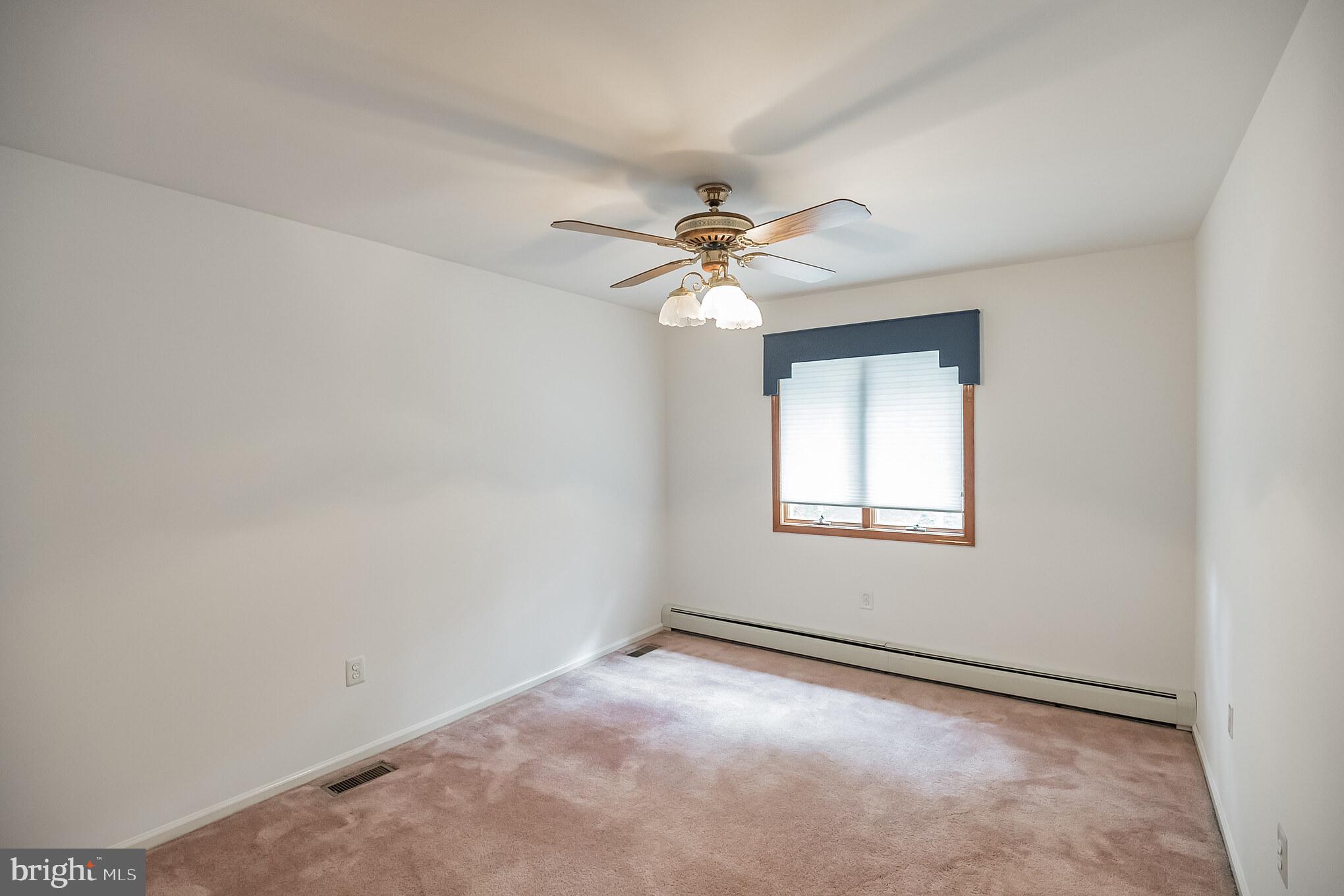 13484 Trevose Road Philadelphia, PA 19116 - Photo 22 of 38