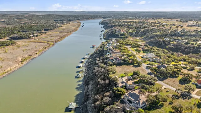 $1,750,000 | 26216 Countryside Drive, Spicewood, TX 78669