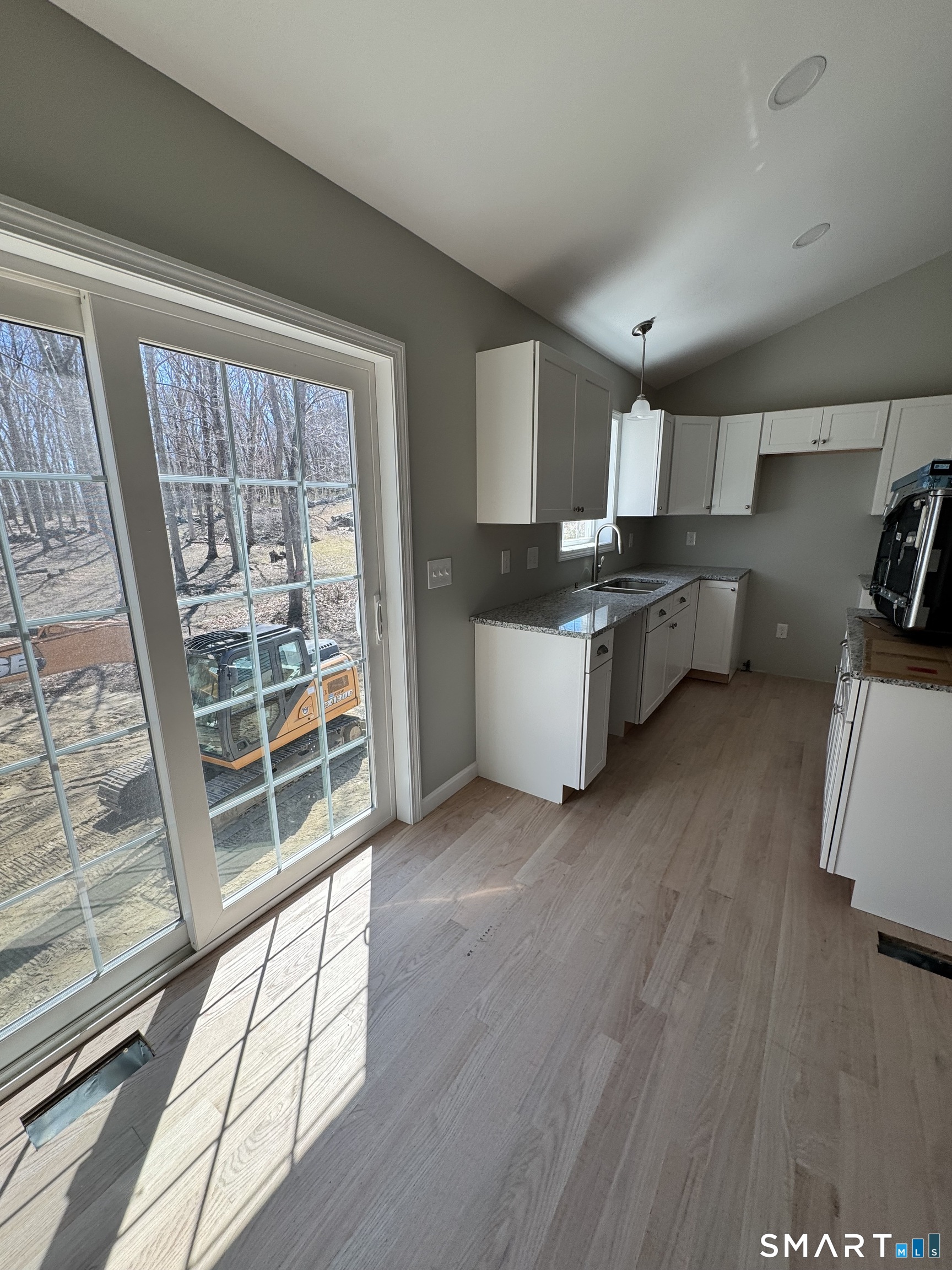 11 Mamacoke Road Waterford, CT 06375 - Photo 11 of 17