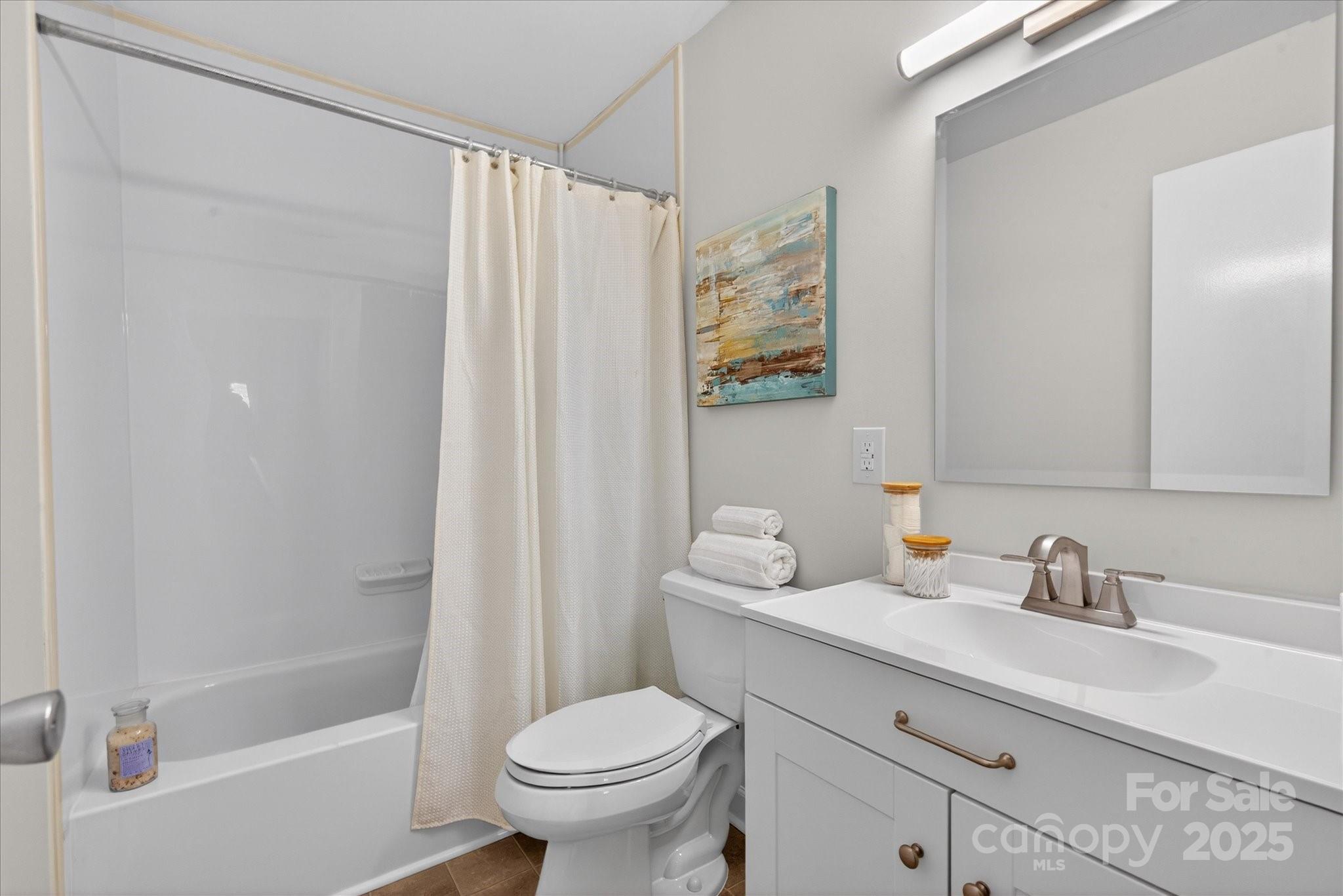 430 Queens Road, Unit 311 Charlotte, NC 28207 - Photo 18 of 20