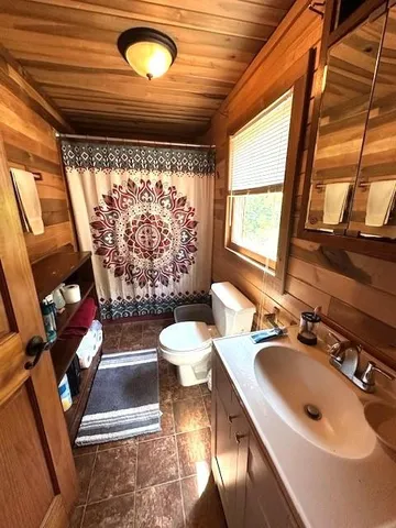 a view of entryway and workspace