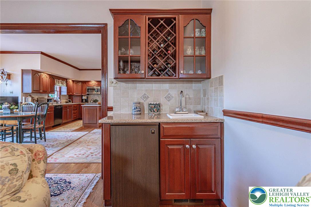 460 Bridle Path Road Bethlehem, PA 18017 - Photo 19 of 59 Wet bar w/ mini fridge