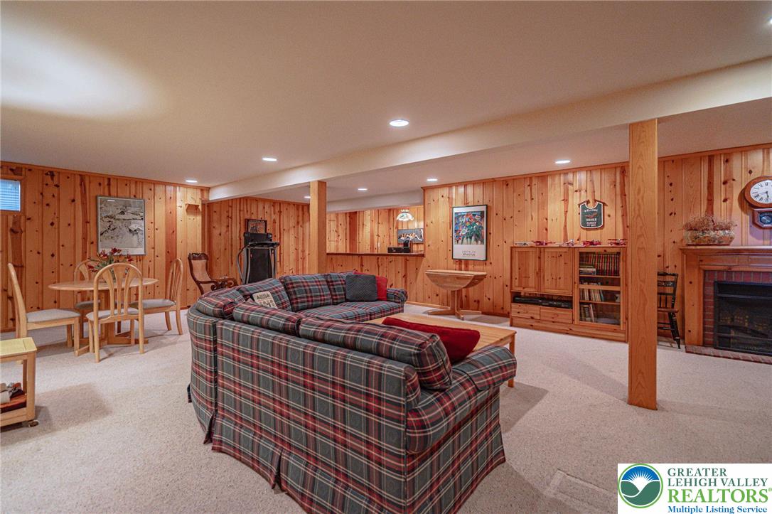 460 Bridle Path Road Bethlehem, PA 18017 - Photo 50 of 59 Gallery Image 50