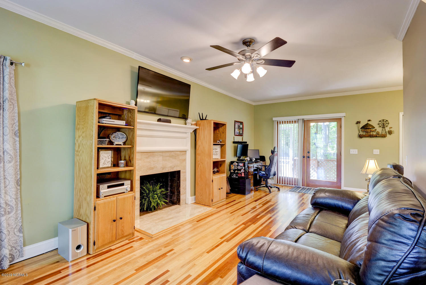 102 Spring Chase Lane Rocky Point, NC 28457 - Photo 3 of 39 102 Spring Chase Ln Rocky-large-005-7-3