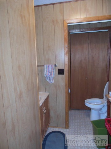 59 Raspberry Lane Sparta, NC 28675 - Photo 18 of 30 Gallery Image 18
