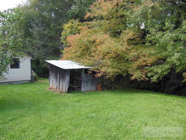 59 Raspberry Lane Sparta, NC 28675 - Photo 29 of 30 Gallery Image 29