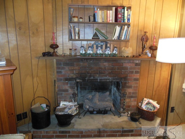 59 Raspberry Lane Sparta, NC 28675 - Photo 7 of 30 Gallery Image 7