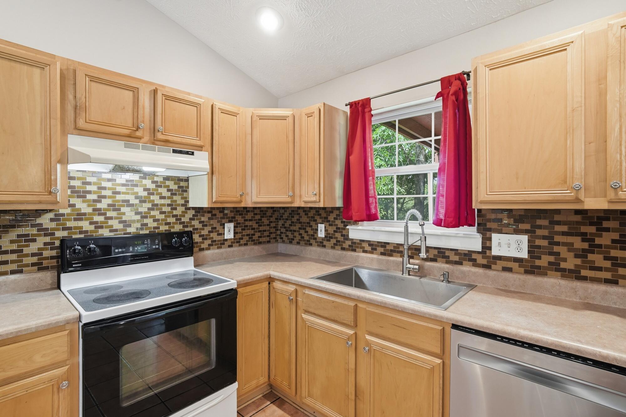 2016 Gribble Drive Covington, KY 41017 - Photo 12 of 45
