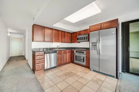 $385,000 | 4808 North 24th Street, Unit 202, Phoenix, AZ 85016