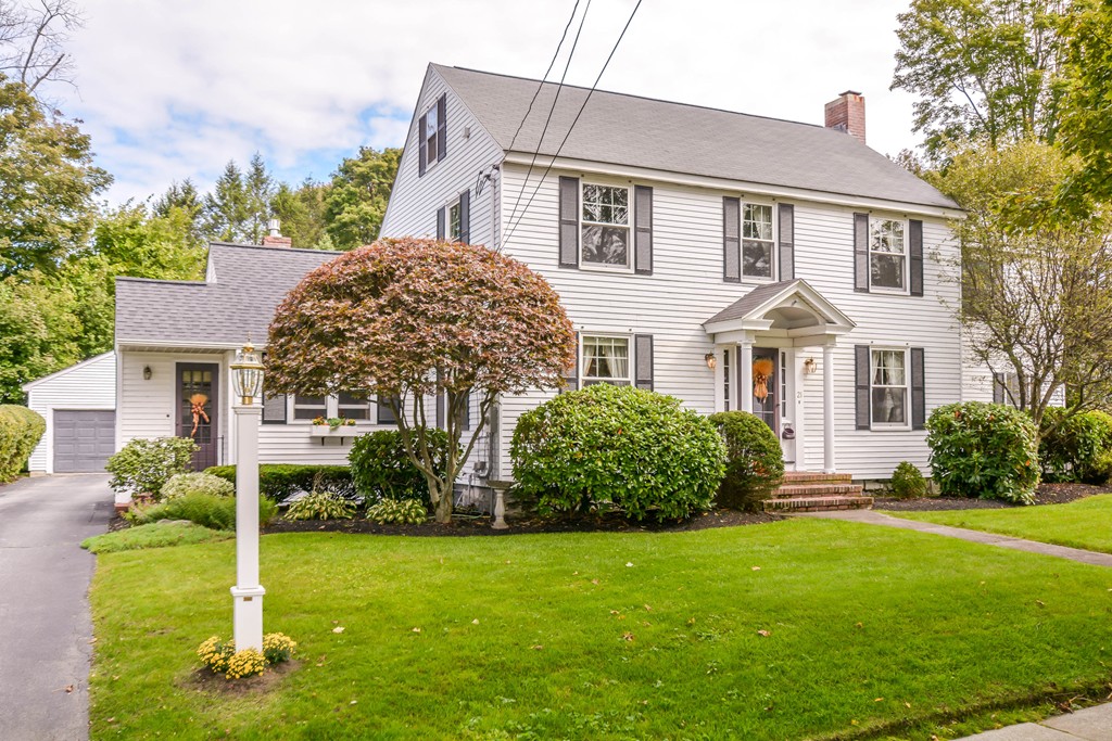 21 Rivercliff Road Lowell, MA 01852 - Photo 1 of 30 Gallery Image 1