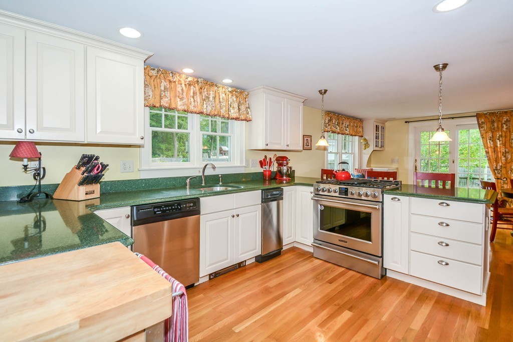 21 Rivercliff Road Lowell, MA 01852 - Photo 12 of 30 Gallery Image 12
