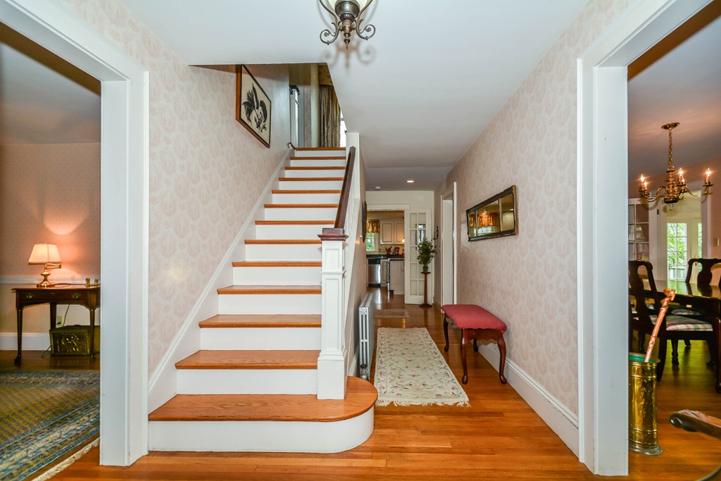 21 Rivercliff Road Lowell, MA 01852 - Photo 2 of 30 Gallery Image 2