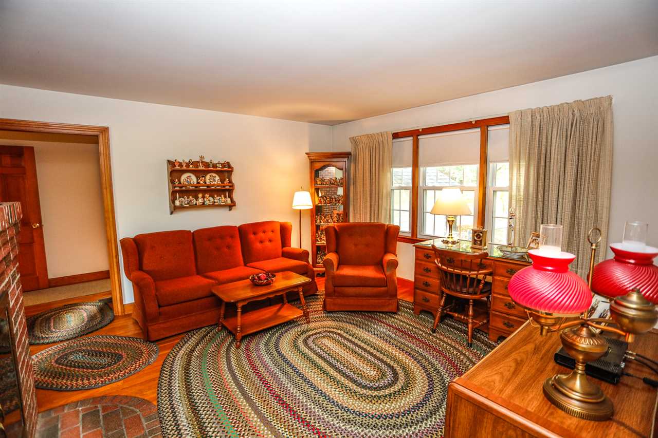 52 Mammoth Road Windham, NH 03087 - Photo 17 of 26