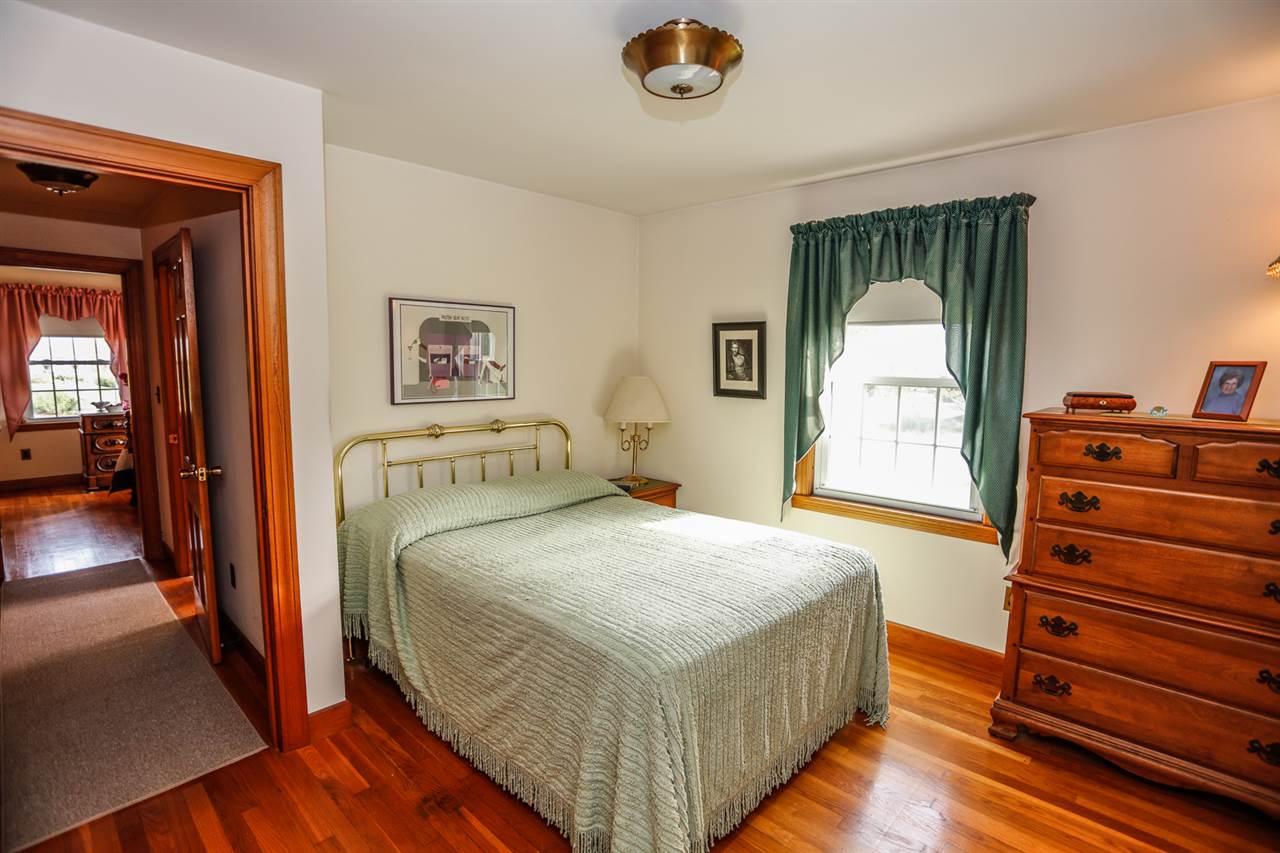 52 Mammoth Road Windham, NH 03087 - Photo 21 of 26