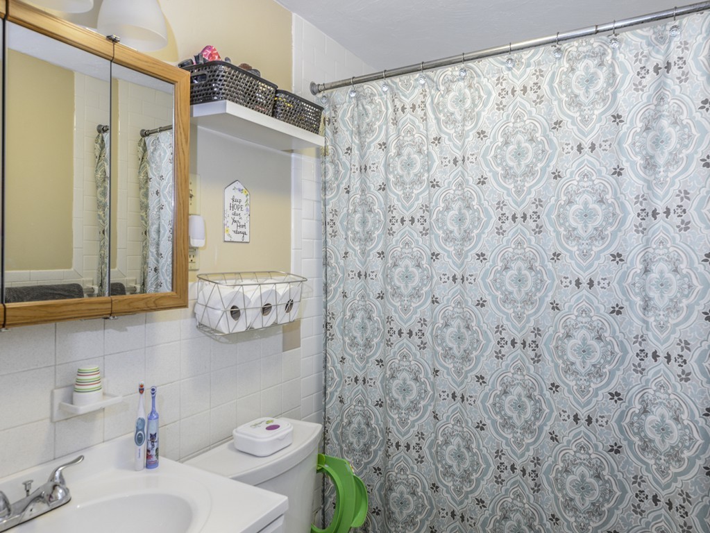 146 Allen Road Easton, MA 02356 - Photo 17 of 39 Gallery Image 17