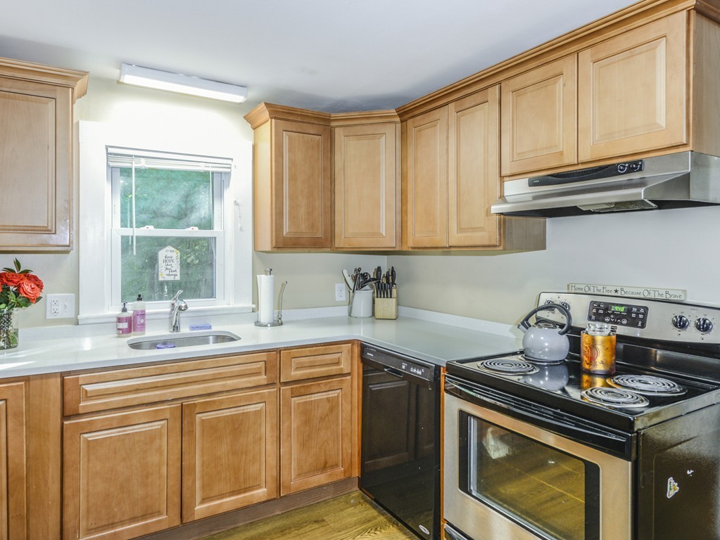 146 Allen Road Easton, MA 02356 - Photo 8 of 39 Gallery Image 8