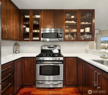 $849,500 | 220 1st Street, Unit 310, Kirkland, WA 98033