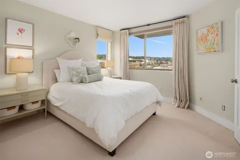 $849,500 | 220 1st Street, Unit 310, Kirkland, WA 98033