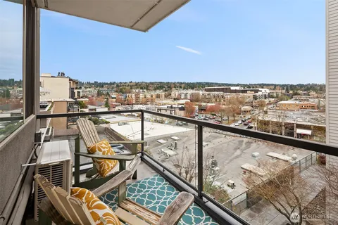 $849,500 | 220 1st Street, Unit 310, Kirkland, WA 98033