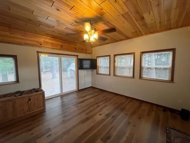 $179,900 | N9544 County Road X, Crivitz, WI 54114