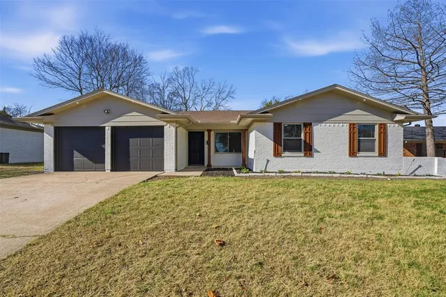 $350,000 | 217 Joe White Street, Rockwall, TX 75087