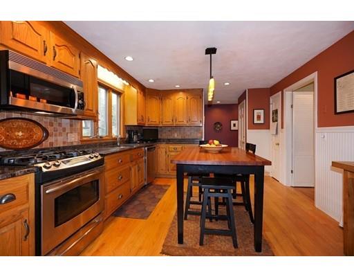 10 Snyder Road Medfield, MA 02052 - Photo 7 of 29 Gallery Image 7