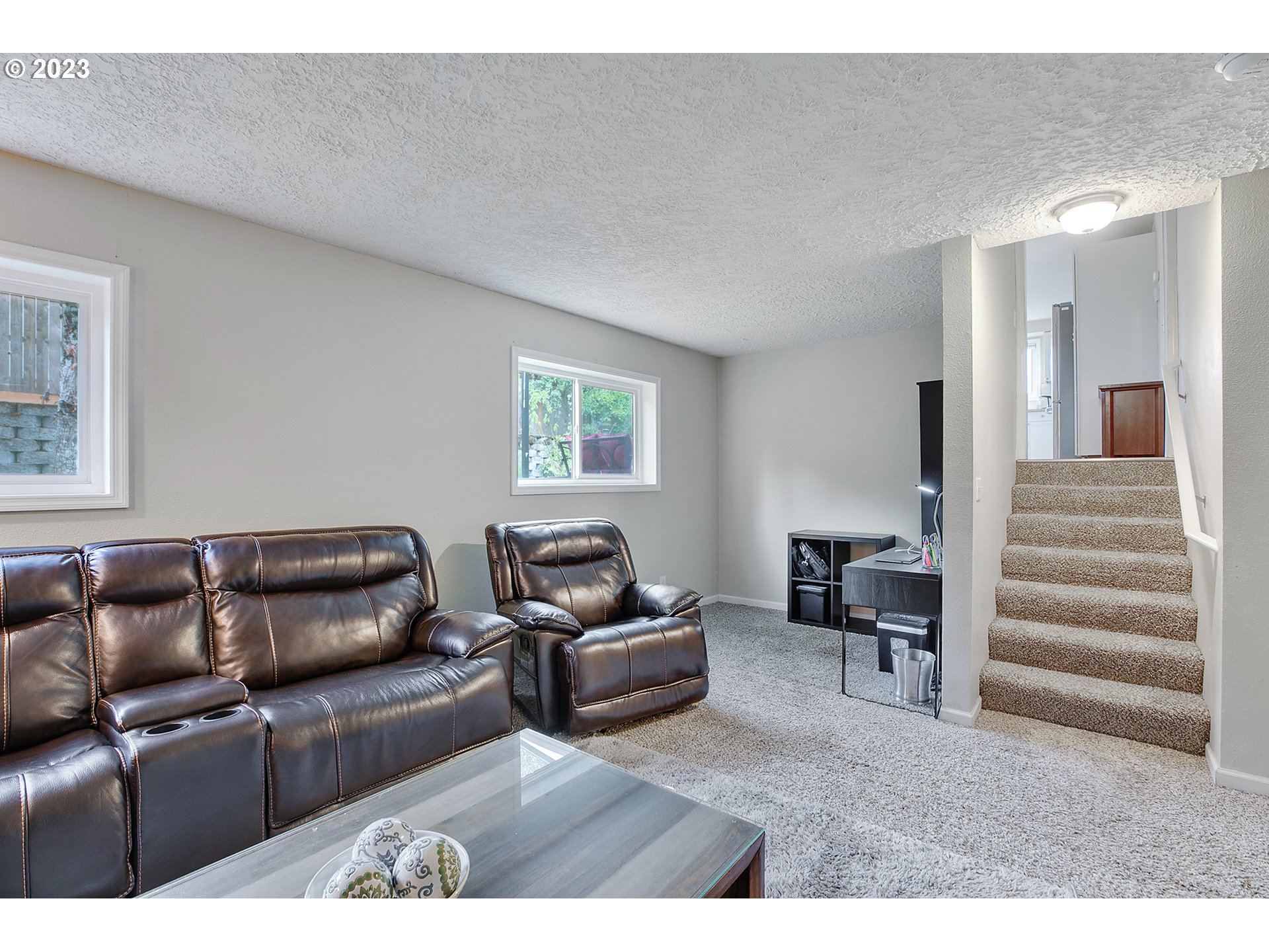 1802 Northwest 105th Street Vancouver, WA 98685 - Photo 11 of 23 a living room with furniture and a couch