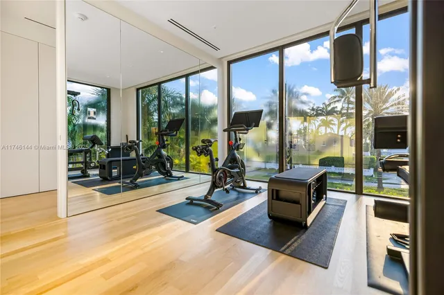 $9,875,000 | 250 Ocean Boulevard, Golden Beach, FL 33160