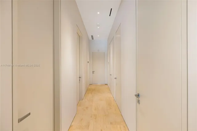 $9,875,000 | 250 Ocean Boulevard, Golden Beach, FL 33160