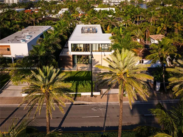 $9,875,000 | 250 Ocean Boulevard, Golden Beach, FL 33160