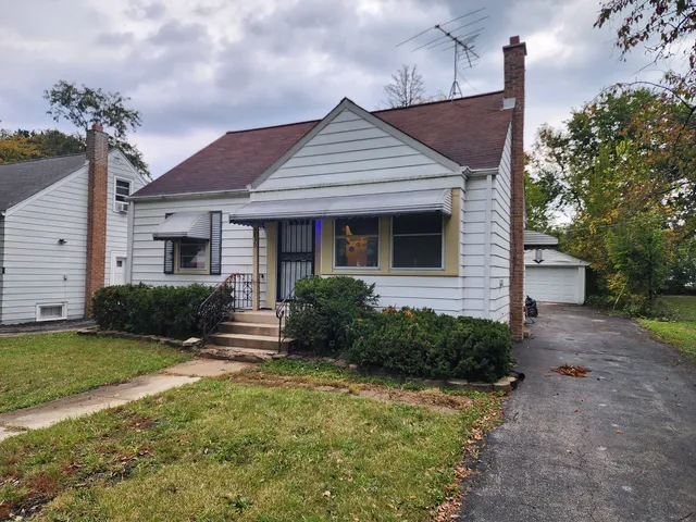 $2,195 | 3830 217th Street, Matteson, IL 60443