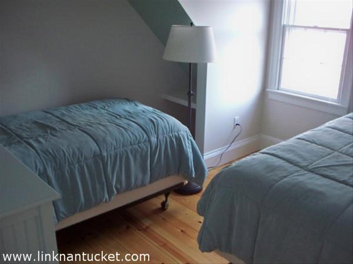 16 Pilgrim Road Nantucket, MA 02554 - Photo 20 of 26 Gallery Image 20