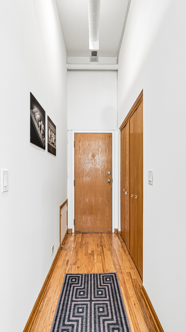809 North Racine Avenue, Unit 204 Chicago, IL 60642 - Photo 18 of 20