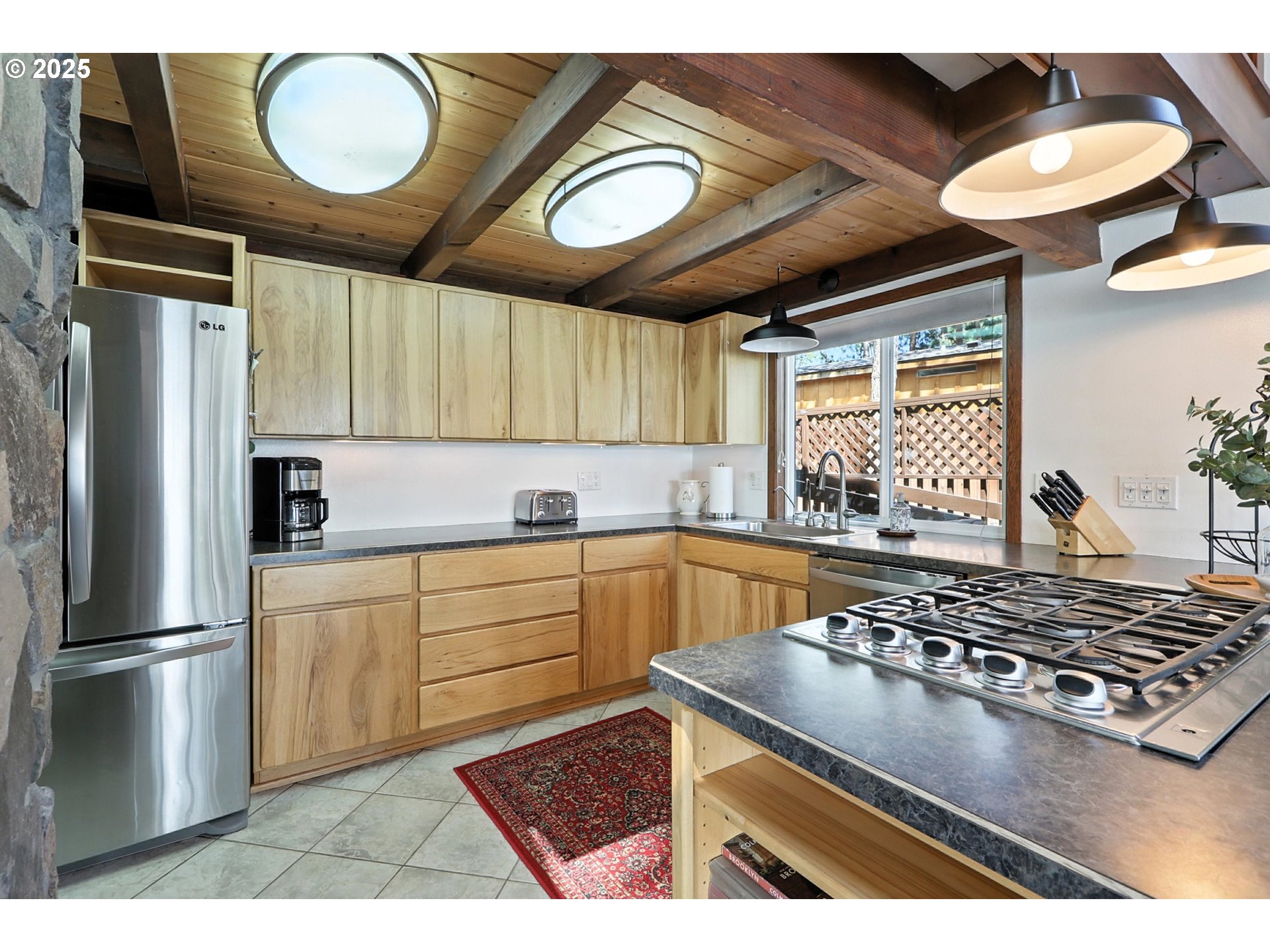 112 North Sentosa Lake Road Tygh Valley, OR 97063 - Photo 12 of 47 Gallery Image 12