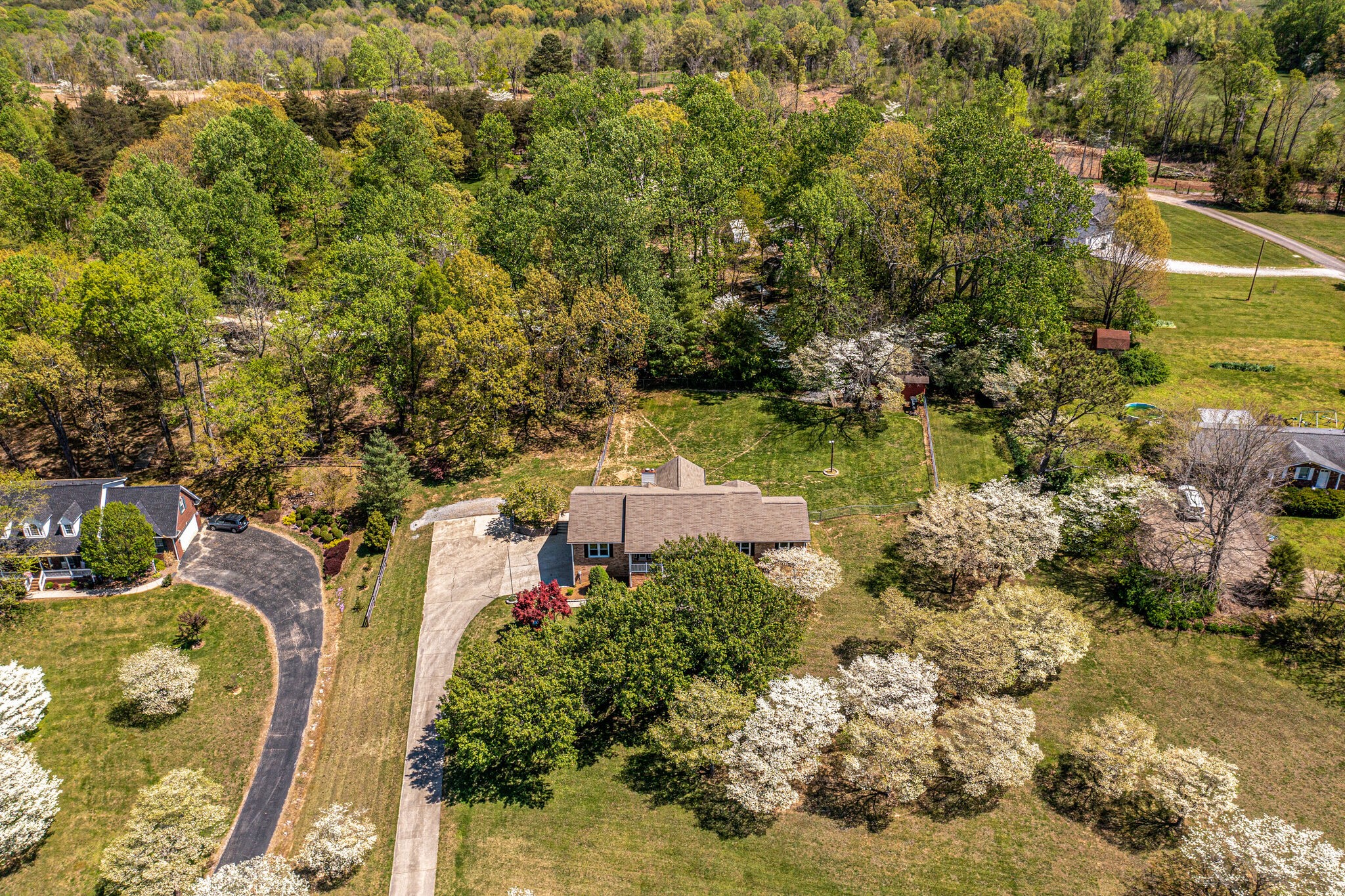 1110 Ridgecrest Drive Dickson, TN 37055 - Photo 35 of 41 Gallery Image 35