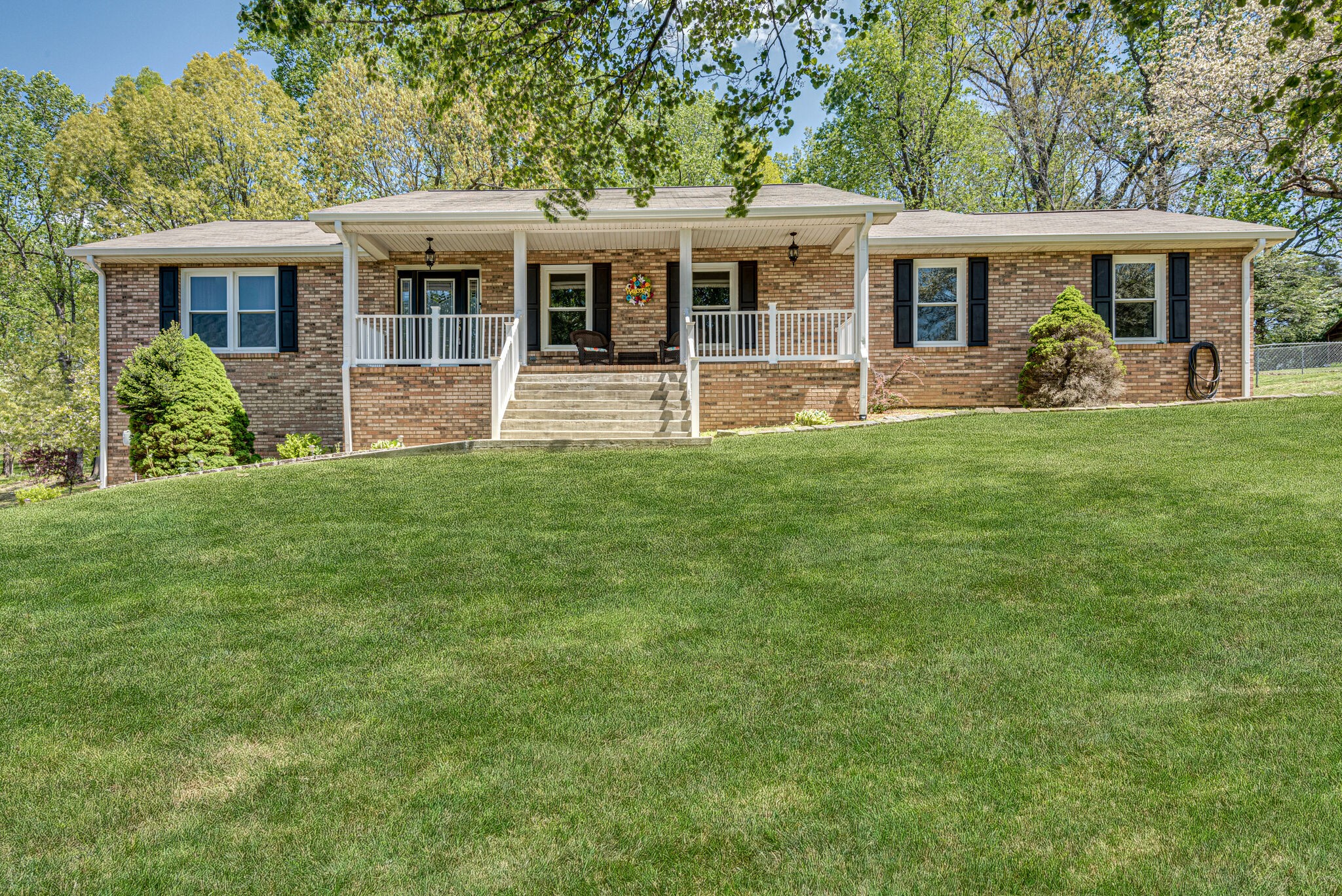 1110 Ridgecrest Drive Dickson, TN 37055 - Photo 5 of 41 Gallery Image 5