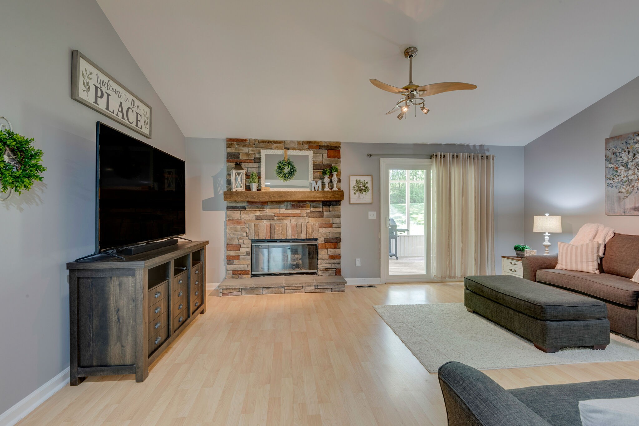 1110 Ridgecrest Drive Dickson, TN 37055 - Photo 7 of 41 Gallery Image 7