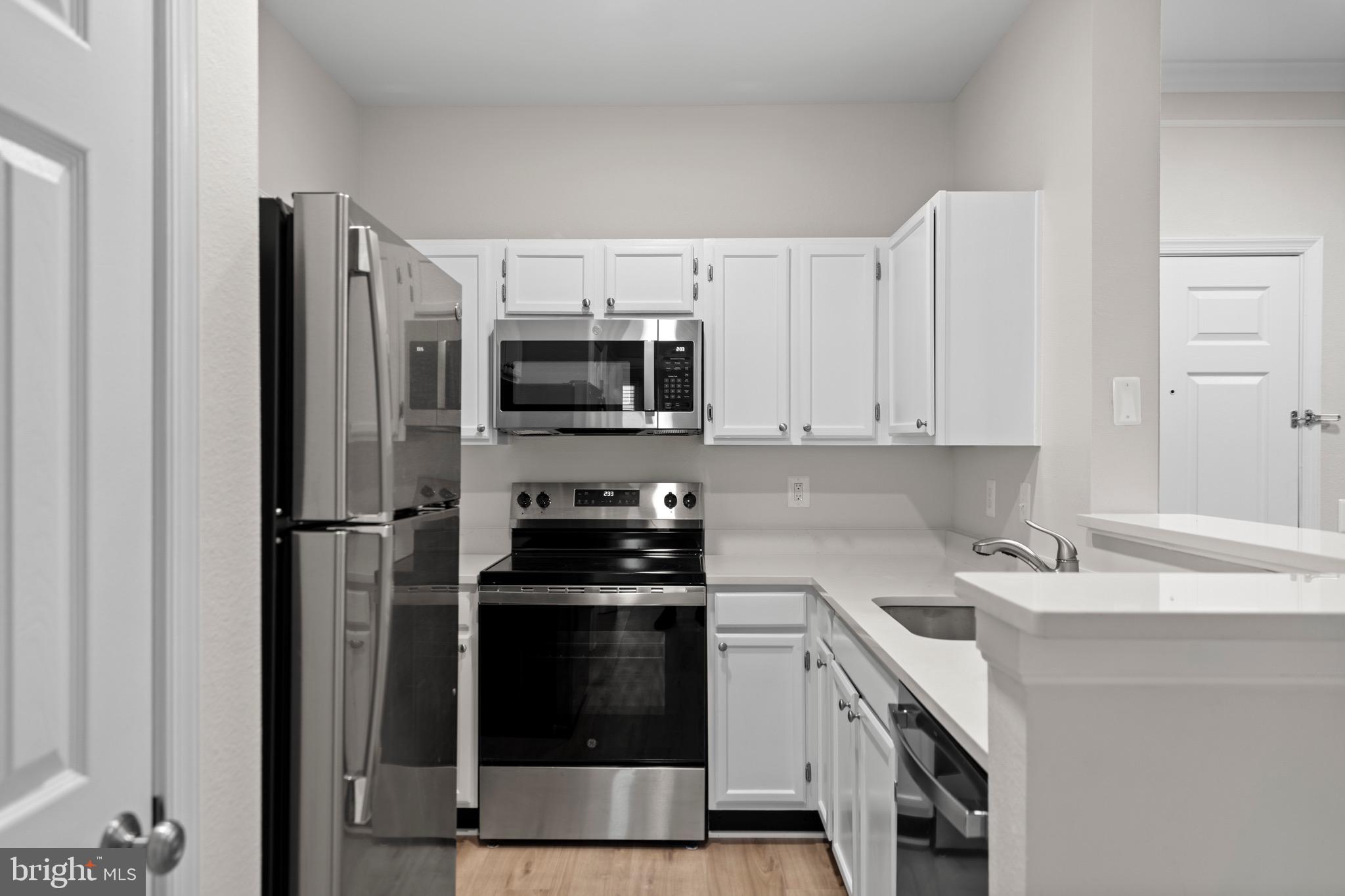 1570 Spring Gate Dr., Unit 7406 McLean, VA 22102 - Photo 8 of 32